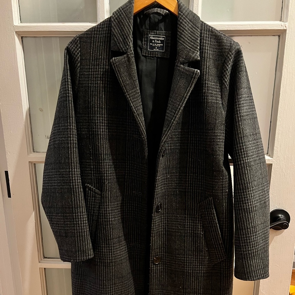 *SOLD * •Abercrombie• wool-blend mod coat Perfect for the “it girl” aesthetic.